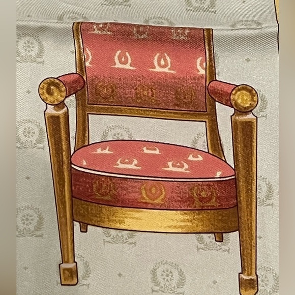 Gucci Scarf - Picture 9 of 16